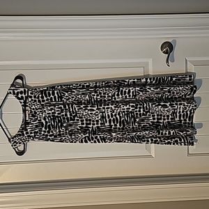 Ladies Black and white PL dress